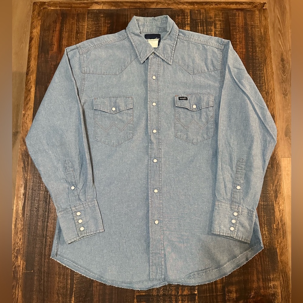Wrangler Pearl Snap Denim Button up L